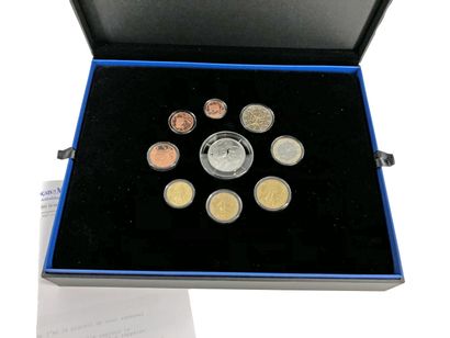 null PARIS CURRENCY
Set of 4 boxes "Series in euros of current French coins" limited...