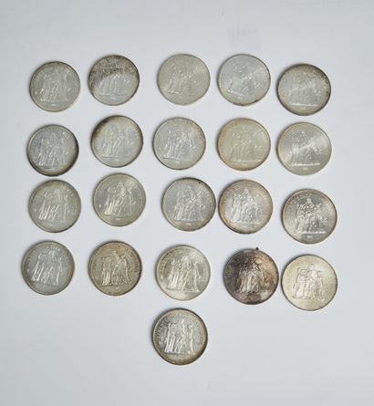 null A lot of 21 pieces of 50 francs silver Hercules.
Total weight about: 636gr
