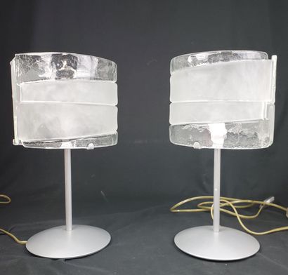 null MAZZEGA in Murano
Radius" model
Pair of table lamps in hand-worked, satin-finished...