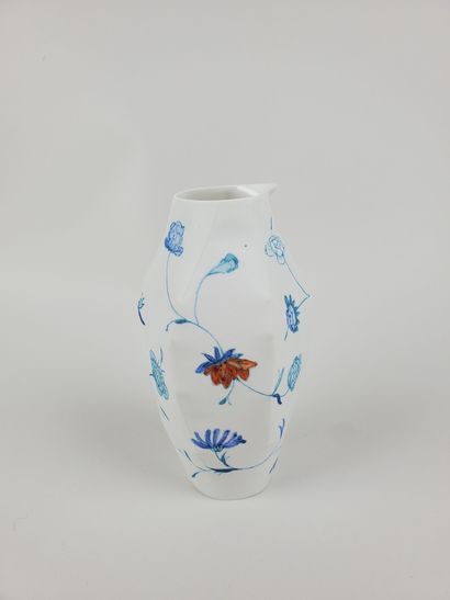 null Ruth GURVICH (1961) for NYMPHENBURG 
Small bisque jug with hand-painted birds...