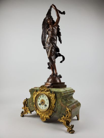 null After Auguste MOREAU (1834-1917)
"The dawn
Brown patina bronze subject supported...