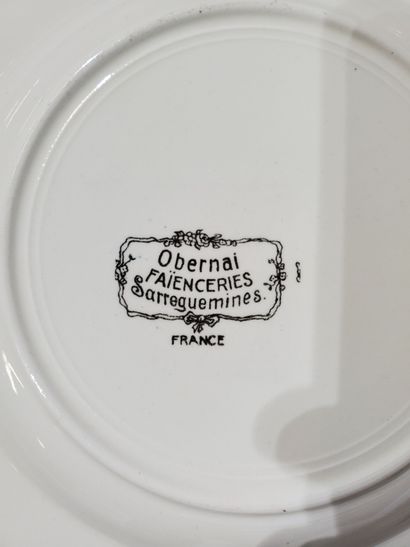 null SARREGUEMINES 
Obernai" model, polychrome earthenware dinner service comprising...
