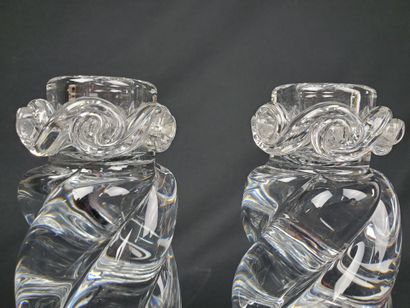 null BACCARAT France
Aladin" model
Pair of twisted translucent crystal candlesticks
Stamped...