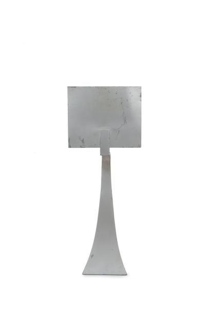 Odile MIR (1926) Lampe cinétique.Zinc.Pièce unique.H. : 63 cm.1968