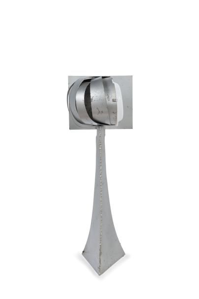 Odile MIR (1926) Lampe cinétique.Zinc.Pièce unique.H. : 63 cm.1968