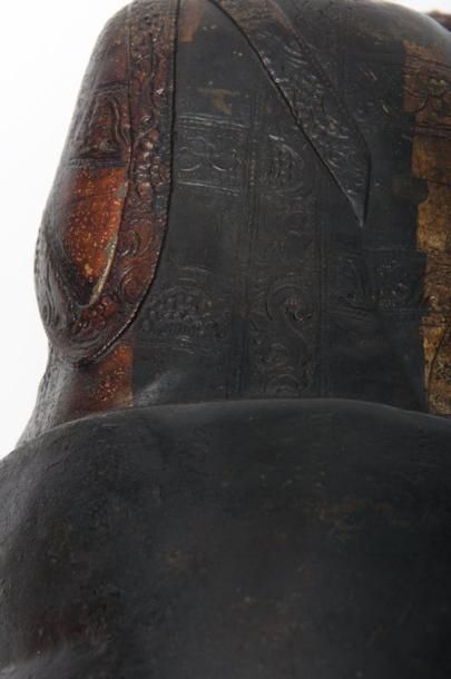 null Statuette de Bouddha en bronze laqué or Chine, époque Ming, XVIIème siècle....