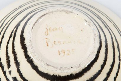 JEAN BESNARD (1889-1958) Importante coupe de forme légèrement évasée en céramique...