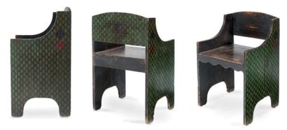 VITTORIO ZECCHIN (1878-1947) Paire de fauteuils à structure cubique à décor peint...