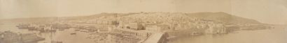  Très grande photographie panoramique d?Alger prise depuis la mer Vers 1900