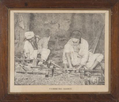 Robert ROUSSILLON Les tourneurs de bois arabes, 1925. Grand dessin au crayon. Signé...