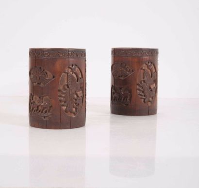 null Paire de pots à pinceaux en bambou

Chine, XXème siècle?

Chacun décoré d’un...