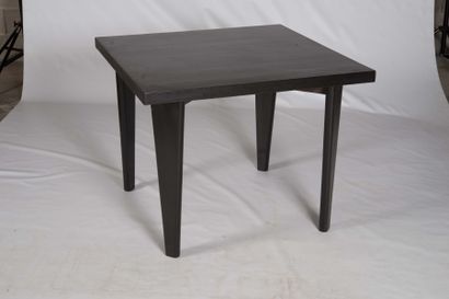 Pierre Jeanneret (1896-1967) 
Table dite Square table
Teck
73 x 92 x 92 cm.
Circa...