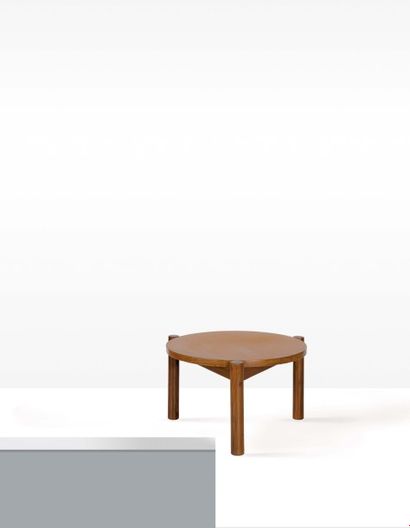 Pierre Jeanneret (1896-1967) 
Table
Teck 41.5 x 61 cm.
Circa 1965
Provenance:
- Chandigarh,...