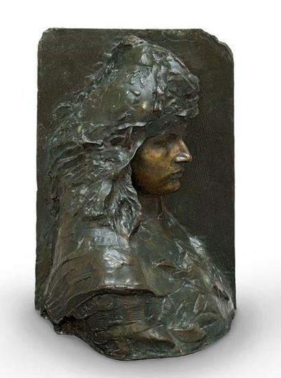 null Auguste RODIN (1840 -1917)
La France. Haut-relief avec plaque courte
Bronze...