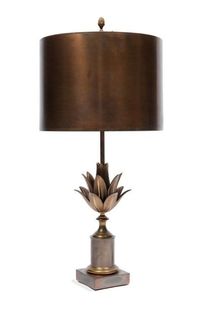 - MAISON CHARLES Lampe à poser. Bronze. H. : 76.5 cm. Circa 1960.