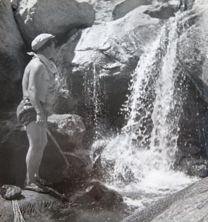 - Emeric FEHER (1904-1966) Excursion en Corse vers 1930. Tirage d'époque sur papier...