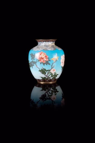 null Vase de forme balustre Japon - Epoque Meiji (1868 - 1912) 



En cuivre et émaux...