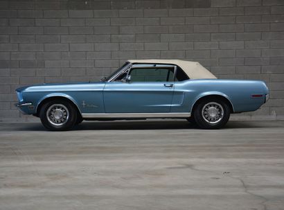 Ford Mustang Cabriolet 289
1968
La Mustang fut dévoilée en avril 1964, en plein milieu...