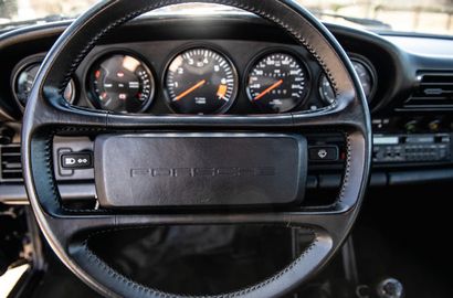 PORSCHE 911 3.2
1988
Il n’est jamais facile de remplacer un modèle unique. Volkswagen

en...