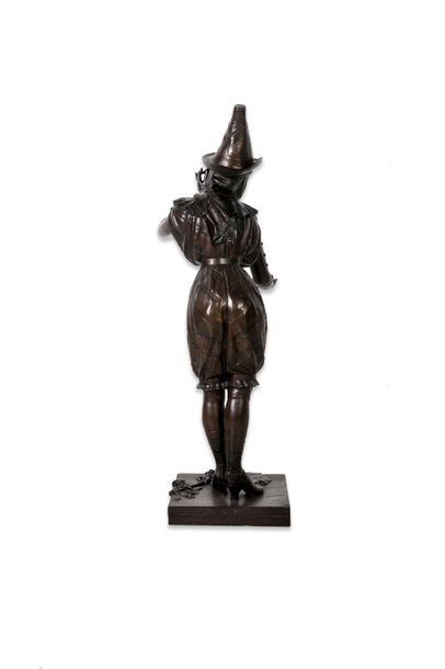 Arthur WAAGEN (act.1869-1910) "La Charité "

Bronze à patine noire.

H. 119 cm