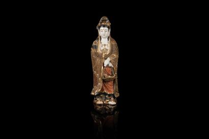 null Grande figurine de déesse 

A large porcelain figure of kannon, Japan, first...