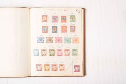 null Vrac : 

timbres-poste sur cahiers dont taxe des Colonies Françaises en 

séries...