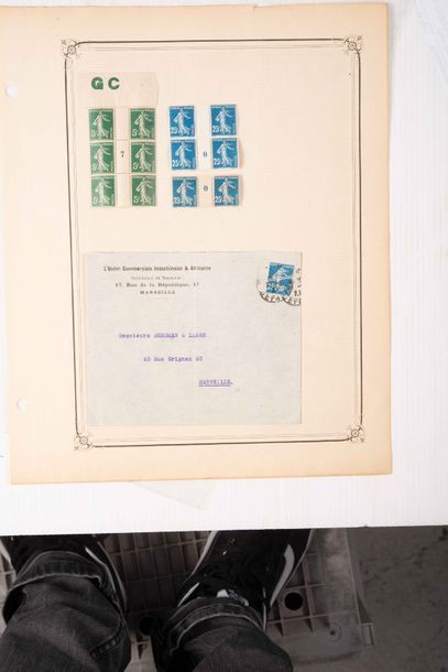 null France : 

Collection de timbres-poste entre les années 1849 et 1945 sur 

feuilles,...