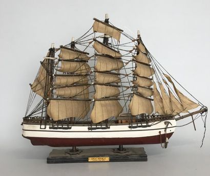 null Maquette de bateau réplique du Great Républic cleaper 1835 - 51x 41 cm