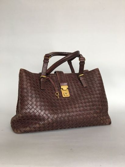 null BOTTEGA VENETA Sac en cuir tressé chocolat à 3 soufflets largeur 38cm (légères...