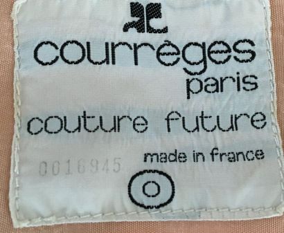 null COURREGES Paris Couture Future Manteau en velours côtelé crème taille 42