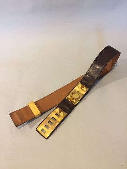 null HERMES Paris Ceinture médor en box marron et métal doré (bon état/good condition)

longueur...