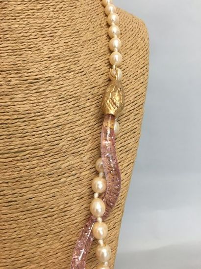 null BORBONESE Italy Collier serpent de 1 rang de perles nacrées résine rose et métal...
