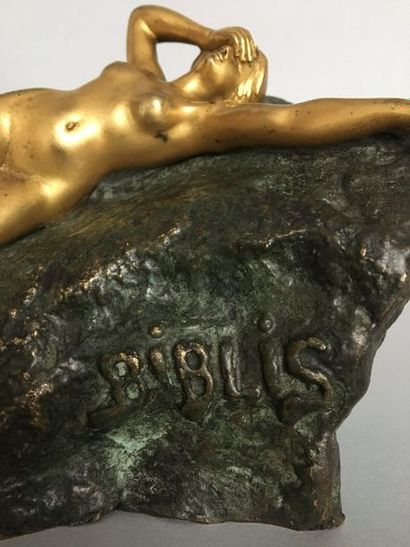 null Ernest WANTE (1872-1960) Biblis Femme sur un rocher bronze à patine verte et...