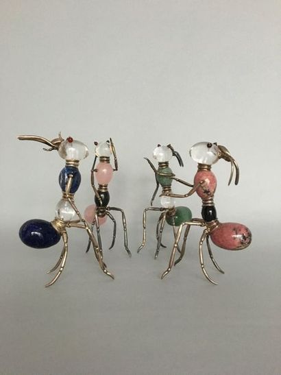 null Ilias LALAOUNIS Lot de quatre figurines représentant des fourmis partiellement...
