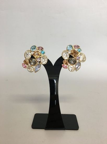 null YVES SAINT LAURENT 

Pair of ear clips in gold metal and colored and white rhinestones...