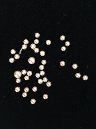 null 1 batch of 38 cultured pearls