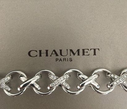 null CHAUMET Bracelet Collection lien or gris 750 millièmes et liens ornés de diamants...