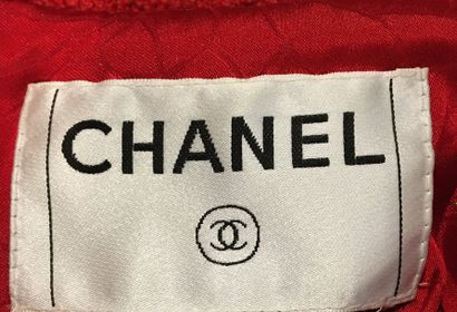 null CHANEL Red chaperon jacket in wool with resin buttoning with the brand's logo...
