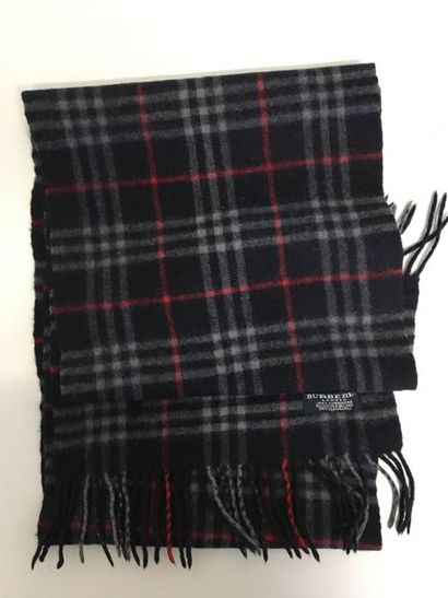 null BURBERRY Red and black check navy cashmere scarf 

Length :154
