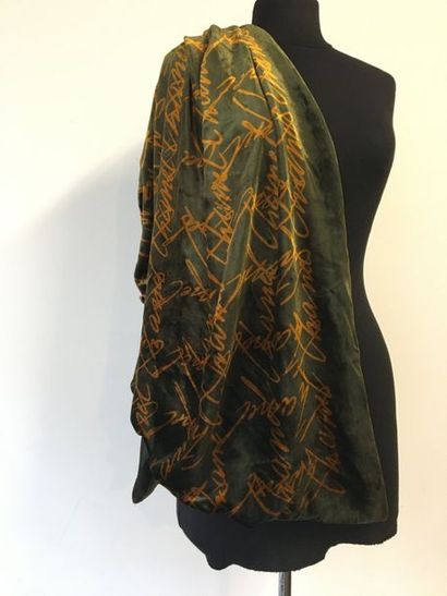 null CHANEL Small shawl in panne velvet green bronze and orange with the name of...