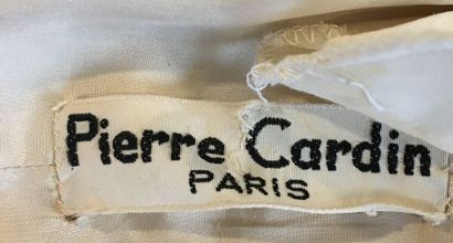 null PIERRE CARDIN Paris 

Ivory wild silk suit circa 50/60 (small spots)