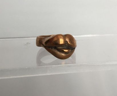 null Mouth ring in patinated bronze ( trace of punch ) circa 70-TDD 54
