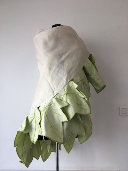 null ISABEL CANOVAS Square shawl in ivory organdis and pastel vine leaves circa 80-...