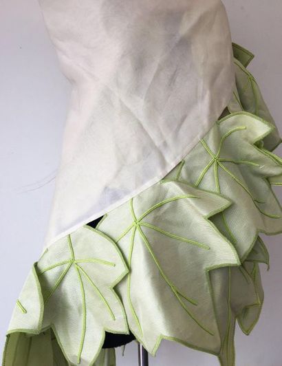 null ISABEL CANOVAS Square shawl in ivory organdis and pastel vine leaves circa 80-...