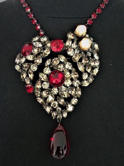 null YVES SANT LAURENT Rive Gauche Made in France Broche pendentif Coeur et sa chaine...