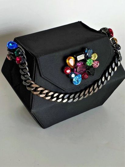 null RENAUD PELLEGRINO Small box bag in black satin, chain chain bracelet in patinated...