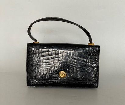Black crocodile handbag circa 60 width 25,5cm...