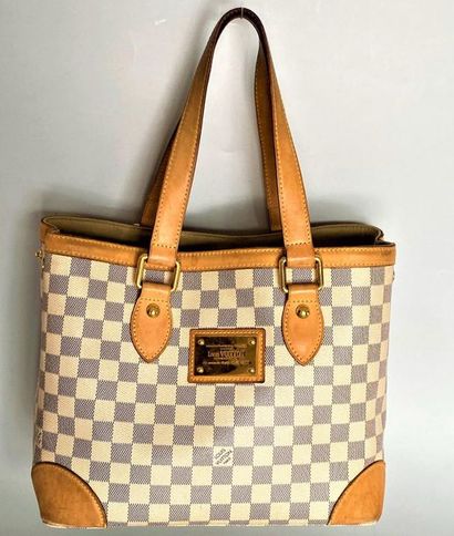 null LOUIS VUITTON Hampstead bag in checkered canvas gis and cream and naurel leather...