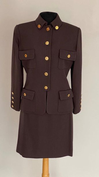 CHANEL BOUTIQUE Chocolate wool suit with...