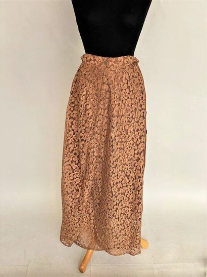 ARMAND VENTILO Chocolate guipure skirt Size...